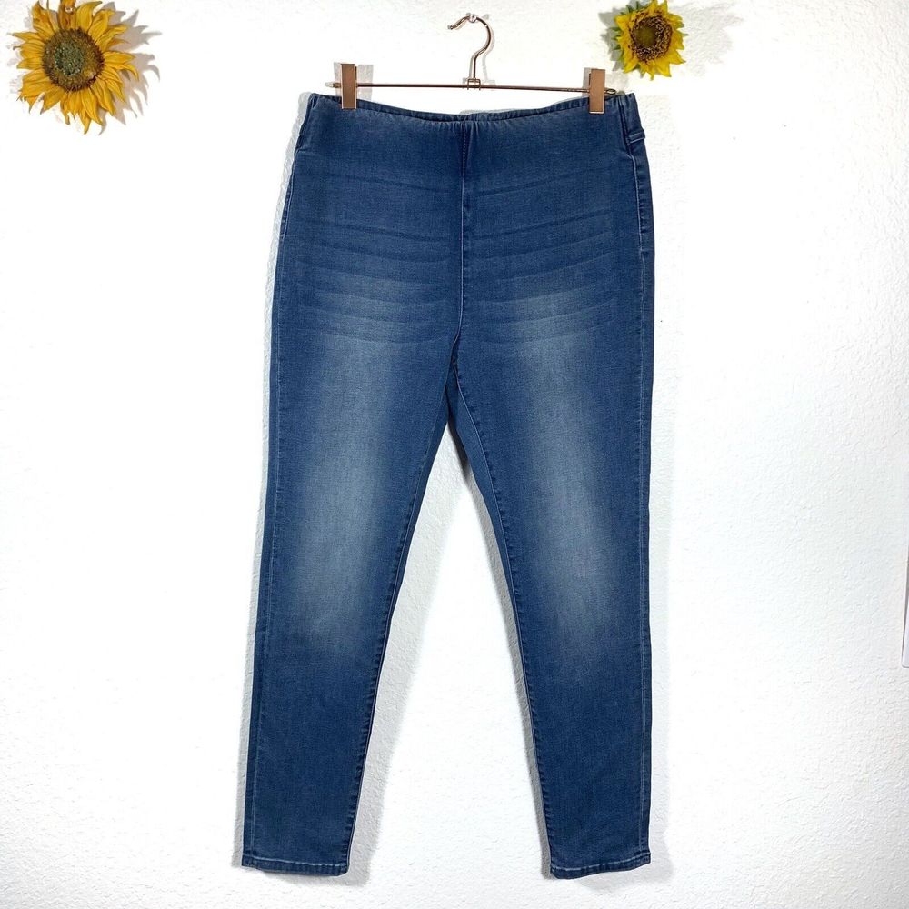 Soft Surroundings Denim Skinny Pull On Jeans Size Medium Inseam 28” Womens